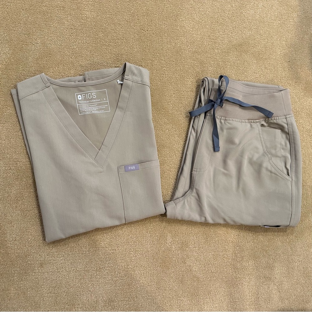 FIGS NWT Catarina Top  & Yola Pants in Latte Scrubs